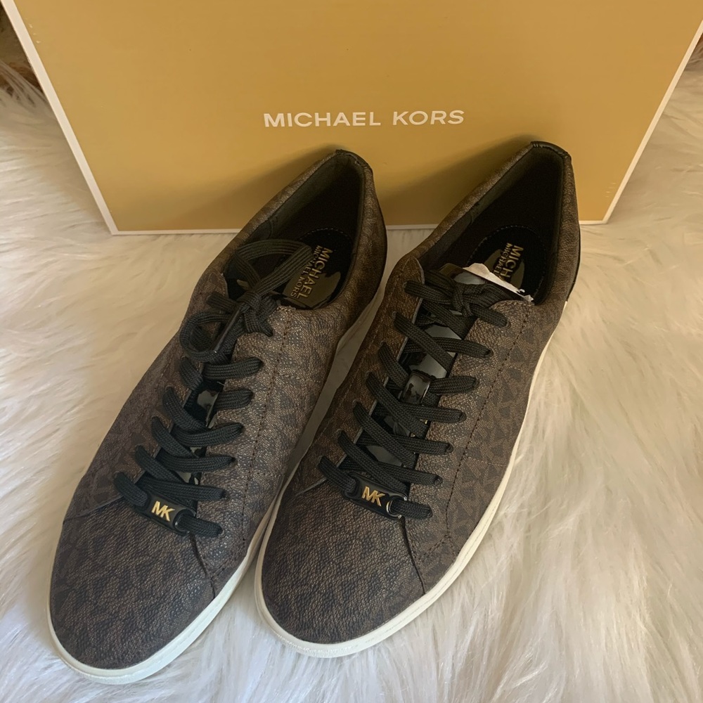 Michael Kors Cathlyn Lace-up signature sneakers
